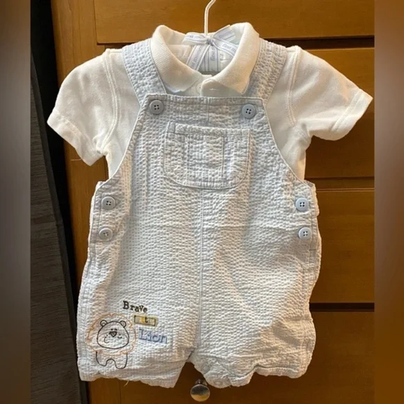 First Moments Layette 2-Piece Set 6-9M - Picture 1 of 8